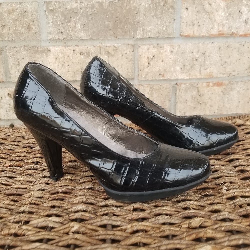 Black Patent GATOR Print ULTIMATE PUMPS DRESS Shoes (Wmns 8) Avon Comfort HEELS